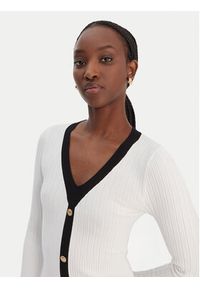 Guess Sukienka dzianinowa W6RK38 Z3HP2 Biały Regular Fit. Kolor: biały. Materiał: syntetyk #4