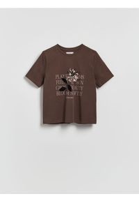 Reserved - Bawełniany t-shirt z nadrukiem - beżowy. Kolor: beżowy. Materiał: bawełna. Wzór: nadruk #1