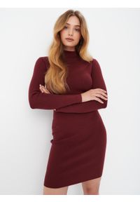 Mohito - Swetrowa bordowa sukienka mini - Bordowy. Kolor: czerwony. Długość: mini #2