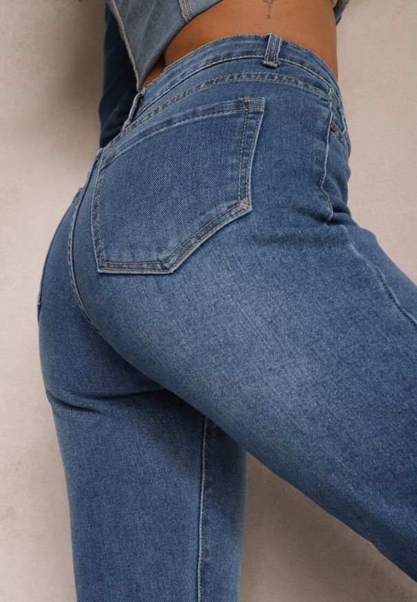 Renee - Niebieskie Jeansy Mom Fit High Waist Verveon. Stan: podwyższony. Kolor: niebieski