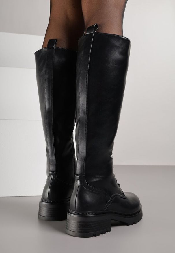 Renee - Czarne Kozaki Typu Workery Rhaethe. Okazja: na co dzień. Kolor: czarny. Styl: casual