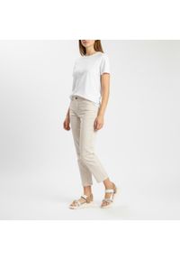 Sandały damskie Hispanitas, cholewka ze skóry naturalnej sportowa forma z regulowanymi paskami odkryta konstrukcja stabilna podeszwa zapewniająca wyg. Okazja: na co dzień. Zapięcie: pasek. Kolor: biały. Materiał: skóra. Styl: sportowy #5