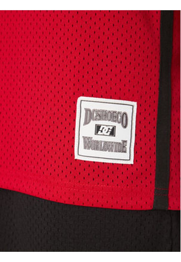 DC Shoes Tank top ADYKT03257 Czerwony Regular Fit. Kolor: czerwony. Materiał: syntetyk