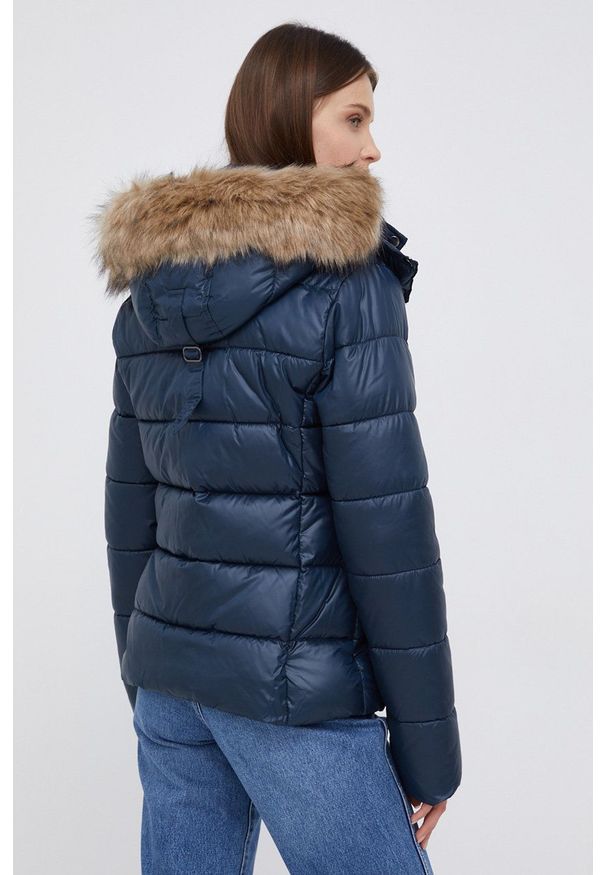 Pepe Jeans - Kurtka June. Okazja: na co dzień. Kolor: niebieski. Materiał: futro. Styl: casual