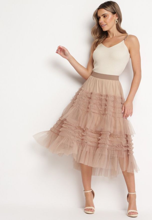 Born2be - Ciemnobeżowa Rozkloszowana Spódnica z Falbankami Warda. Kolor: beżowy. Wzór: aplikacja