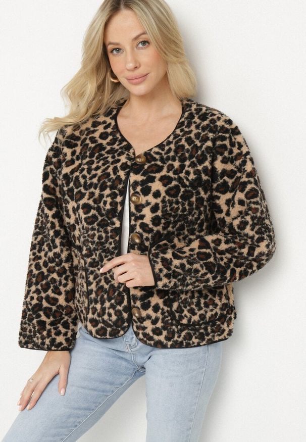 Born2be - Brązowa Panterkowa Futrzana Kurtka z Kieszeniami Sewilaine. Okazja: na co dzień. Kolor: brązowy. Materiał: futro. Styl: elegancki, casual