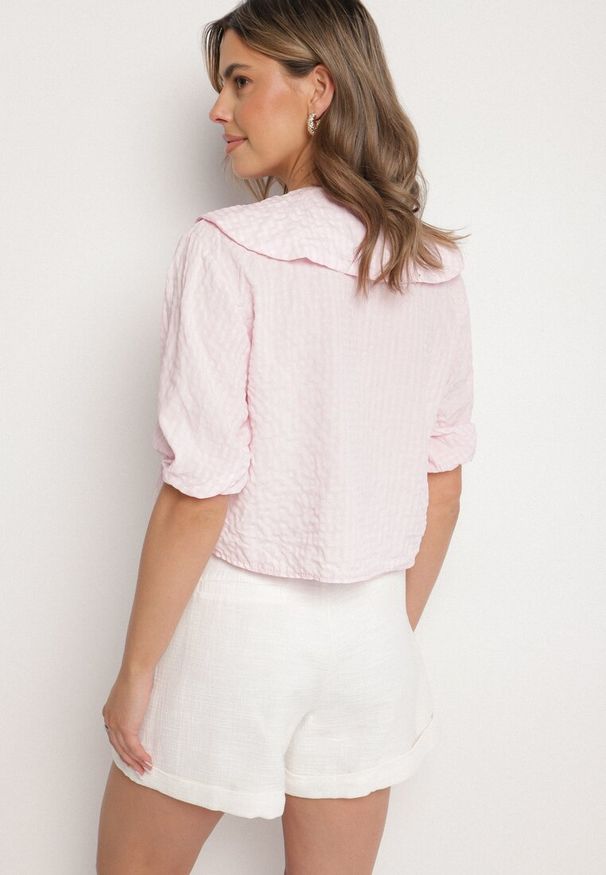 Born2be - Różowa Bluzka z Wiskozą w Kratę z Wiązaniem Radellis. Okazja: na co dzień. Kolor: różowy. Materiał: wiskoza. Styl: elegancki, casual