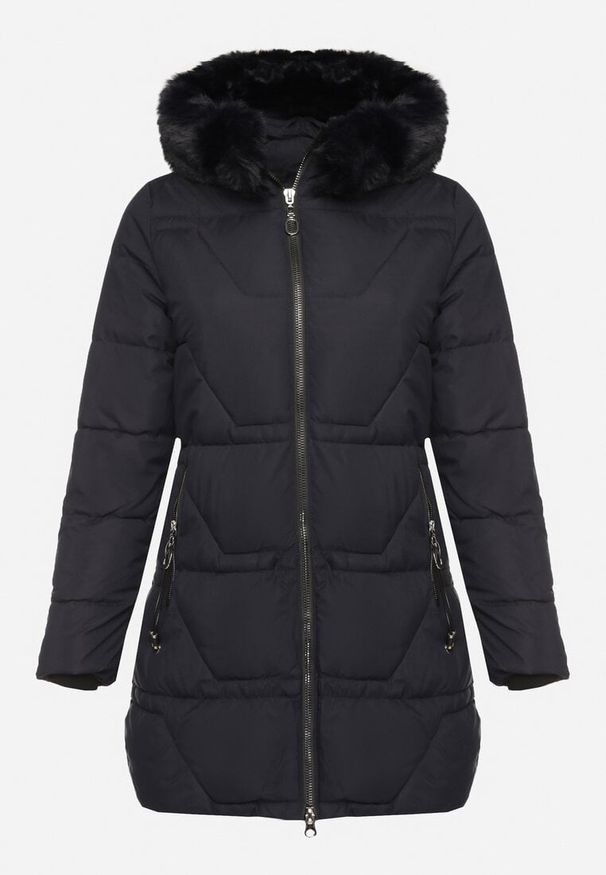 Born2be - Granatowa Kurtka Pikowana o Prostym Kroju z Kapturem z Odpinanym Futrem Elrinnisa. Okazja: na co dzień. Typ kołnierza: kaptur. Kolekcja: plus size. Kolor: niebieski. Długość: długie. Wzór: aplikacja. Materiał: futro. Długość rękawa: długi rękaw. Styl: elegancki, casual