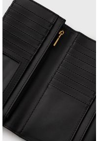 Guess portfel damski kolor czarny. Kolor: czarny. Materiał: materiał #2