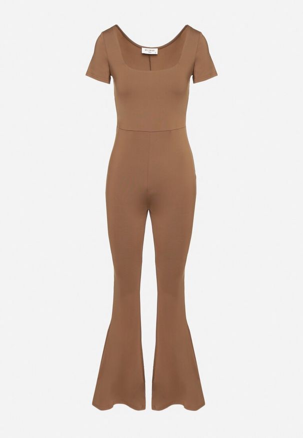 Born2be - Brązowy Kombinezon z Wiskozą z Krótkim Rękawem i Dołem o Kroju Dzwonów Zolhiris. Okazja: na co dzień. Kolor: brązowy. Materiał: wiskoza. Długość rękawa: krótki rękaw. Długość: krótkie. Styl: casual