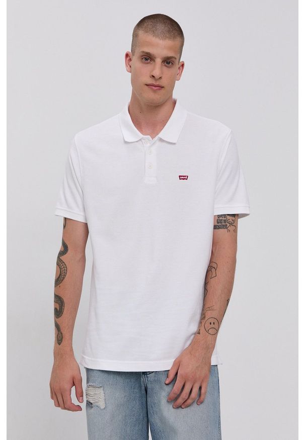 Levi's® - Levi's - Polo. Okazja: na co dzień, na spotkanie biznesowe. Typ kołnierza: polo. Kolor: biały. Materiał: dzianina, materiał. Długość: krótkie. Wzór: gładki. Styl: biznesowy, casual
