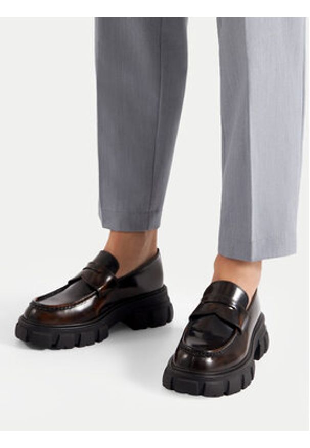 Badura Loafersy ELANA-01WI-002 Brązowy. Kolor: brązowy. Materiał: skóra, lakier