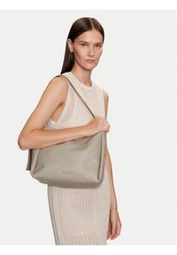 Calvin Klein Torebka Gracie Medium Ew Shopper K60K612129 Szary. Kolor: szary. Materiał: skórzane