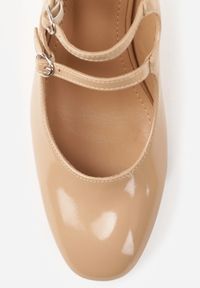 Renee - Beżowe Czółenka Lakierowane na Słupku Ozdobione Paskami i kwadratowym Noskiem Jalabine. Zapięcie: pasek. Kolor: beżowy. Materiał: lakier. Wzór: aplikacja. Obcas: na słupku. Styl: klasyczny #3