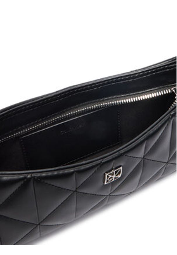 Calvin Klein Torebka Quilted Small Shoulder Bag LV04F3327G Czarny. Kolor: czarny. Materiał: skórzane