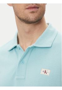 Calvin Klein Jeans Polo J30J327040 Błękitny Regular Fit. Typ kołnierza: polo. Kolor: niebieski. Materiał: bawełna #5