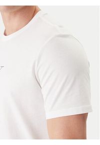 Calvin Klein T-Shirt LV04RF853G Biały Regular Fit. Kolor: biały. Materiał: bawełna #5
