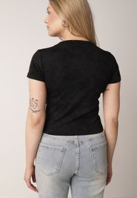 Born2be - Czarny Bawełniany T-shirt z Cyrkoniowym Sercem Arielin. Okazja: na co dzień. Kolor: czarny. Materiał: bawełna. Wzór: aplikacja. Styl: sportowy, klasyczny, casual #8