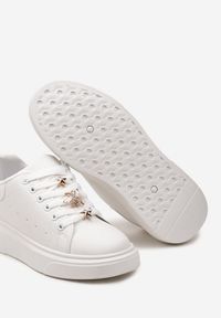 Born2be - Białe Sneakersy Arigsta. Kolor: biały. Materiał: skóra ekologiczna. Sport: turystyka piesza #4