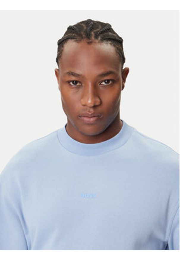 BOSS Bluza WeSmallcrew 50514541 Niebieski Relaxed Fit. Kolor: niebieski. Materiał: bawełna