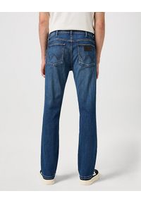 Wrangler - WRANGLER GREENSBORO MĘSKIE SPODNIE JEANSOWE JEANSY DŻINSY HARE BLUE 112350838 W15Q017969