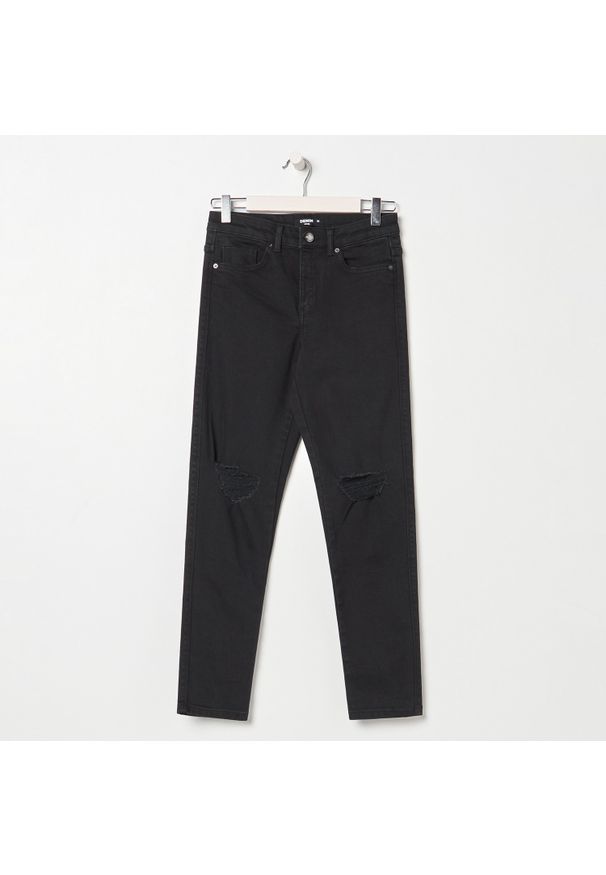 Sinsay - Spodnie jeansowe damskie - Czarny. Kolor: czarny
