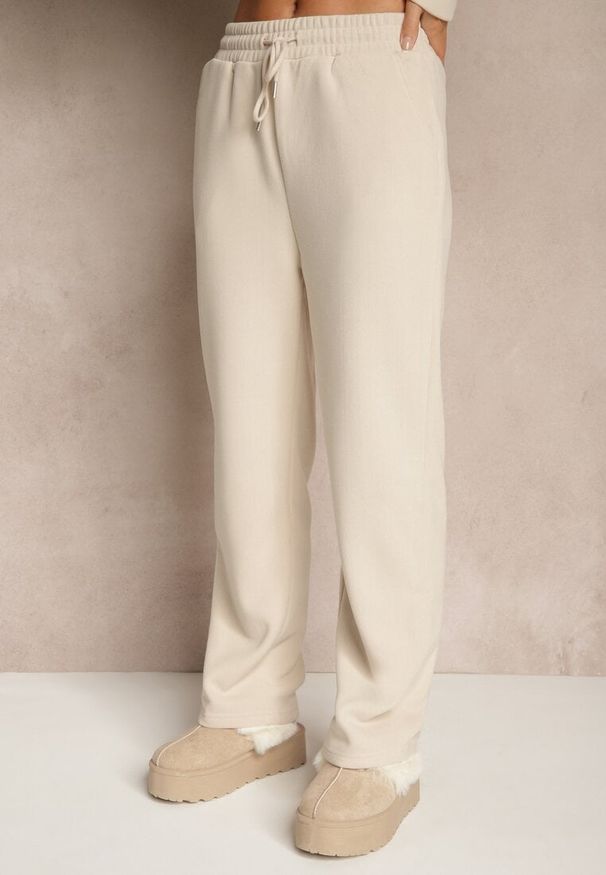 Renee - Beżowy 2-częściowy Komplet Dresowy z Bluzą i Spodniami Orifira. Kolor: beżowy. Materiał: dresówka