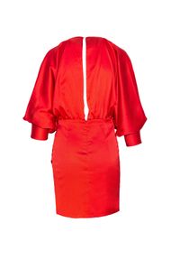 COSEL - Czerwona satynowa sukienka. Okazja: na imprezę. Kolor: czerwony. Materiał: satyna. Wzór: nadruk. Typ sukienki: kopertowe, asymetryczne. Styl: klasyczny, wizytowy. Długość: mini #5