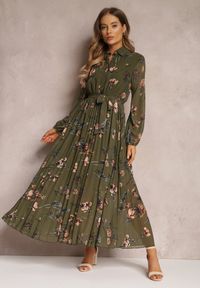 Renee - Ciemnozielona Sukienka Plisowana w Kwiaty Emiranda. Okazja: na co dzień. Typ kołnierza: dekolt w serek. Kolor: zielony. Wzór: kwiaty. Styl: casual