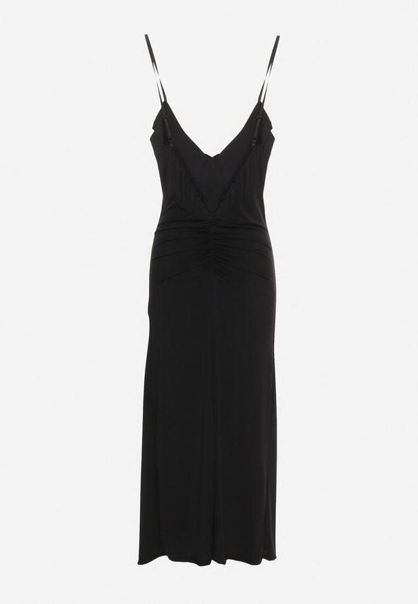 Born2be - Czarna Koktajlowa Dopasowana Sukienka z Broszką Kwiatkiem Vikanna. Typ kołnierza: dekolt w kształcie V, kołnierz z falbankami. Kolor: czarny. Długość rękawa: na ramiączkach. Wzór: kwiaty. Typ sukienki: dopasowane. Styl: wizytowy