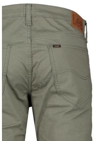 Lee - MESKIE SPODNIE MATERIALOWE LEE DAREN ZIP FLY OLIVE GROVE 112349266 #2