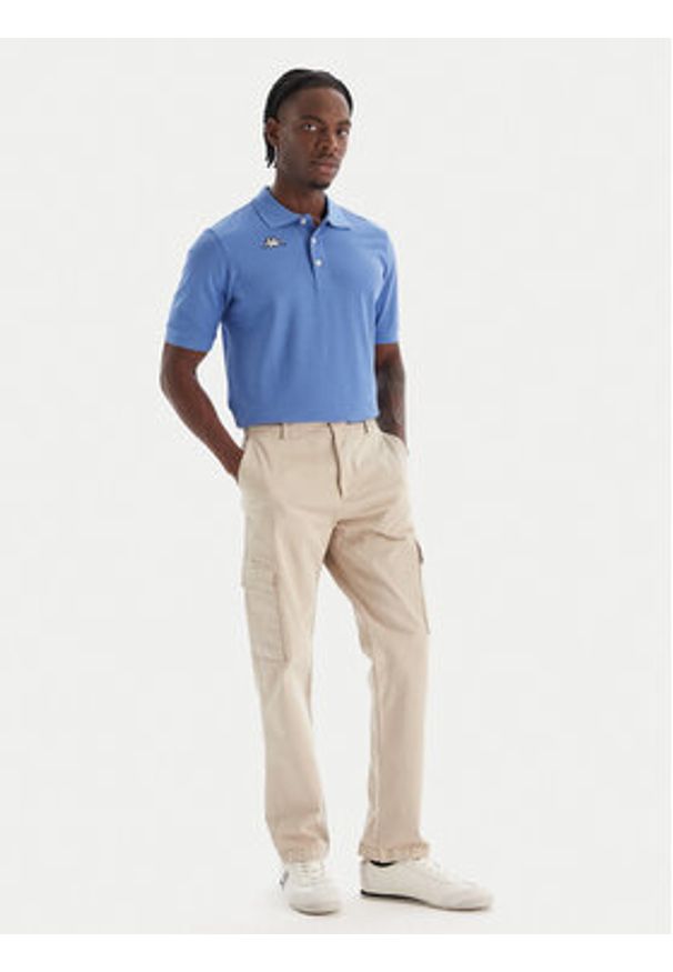 Kappa Polo Logo Sharas Mss 302B3D0 Niebieski Regular Fit. Typ kołnierza: polo. Kolor: niebieski. Materiał: bawełna