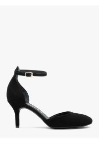 Ryłko - Czarne czółenka zapinane na pasek ze skóry welurowej. Nosek buta: okrągły. Zapięcie: pasek. Kolor: czarny. Materiał: skóra, welur. Obcas: na obcasie. Styl: elegancki, street. Wysokość obcasa: średni #1