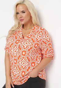 Born2be - Pomarańczowo-Biała Wiskozowa Bluzka Zapinana na Guziki w Geometryczny Print Perita. Kolor: pomarańczowy. Materiał: wiskoza. Wzór: geometria, nadruk. Sezon: lato #6
