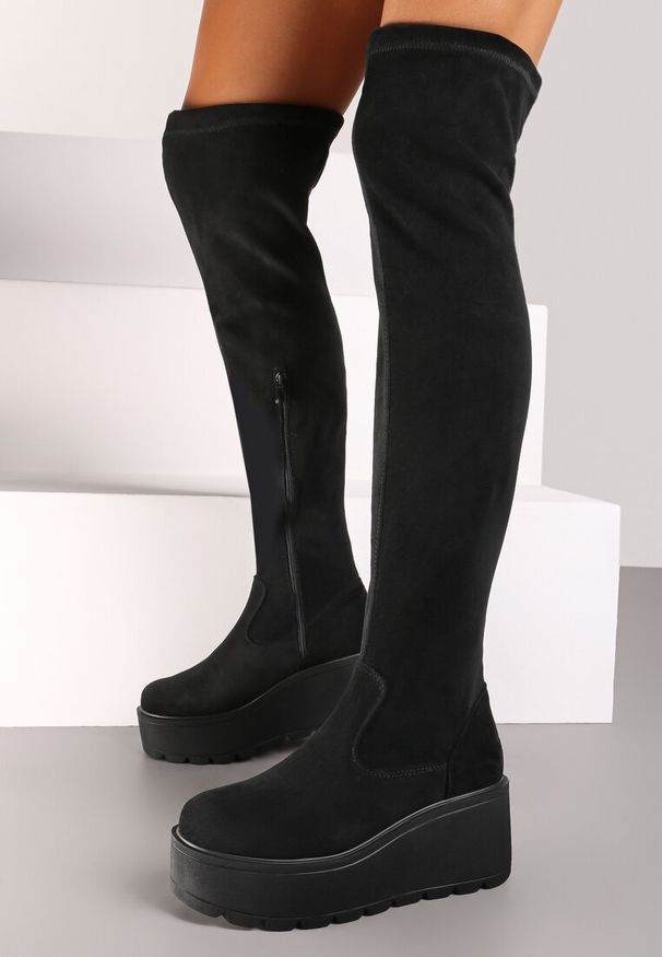 Born2be - Czarne Kozaki na Koturnie i Platformie z Dopasowaną Cholewką Eriveti. Kolor: czarny. Materiał: jeans. Szerokość cholewki: normalna. Obcas: na koturnie. Styl: elegancki