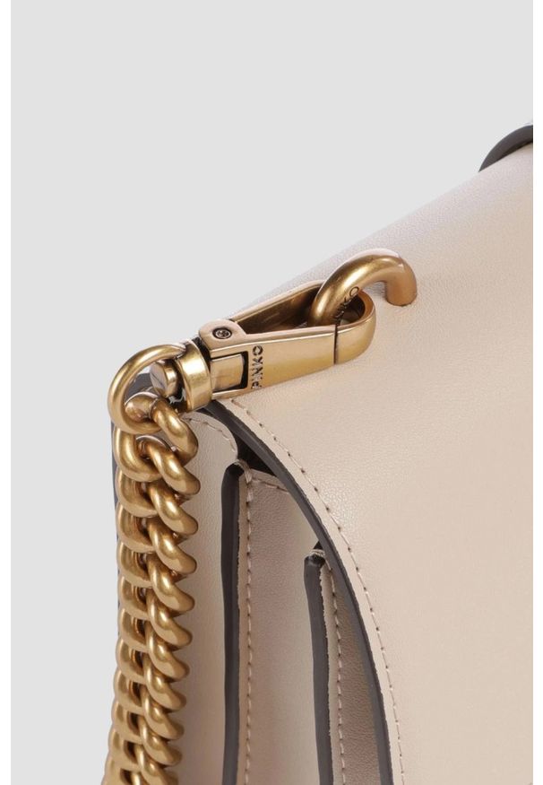 Pinko - PINKO Beżowa kopertówka Love One Mini St. Cl Vitello Seta. Kolor: brązowy. Materiał: skórzane. Styl: elegancki
