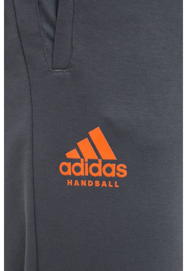 adidas Performance Spodnie męskie kolor szary gładkie. Kolor: szary. Materiał: bawełna, dzianina, materiał. Wzór: gładki