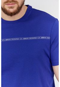 Armani Exchange - ARMANI EXCHANGE Niebieski t-shirt męski z paskiem z logo. Kolor: niebieski. Materiał: prążkowany #3
