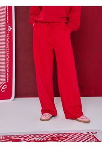 Sinsay - Spodnie materiałowe z szeroką nogawką - czerwony. Kolor: czerwony. Materiał: materiał #1