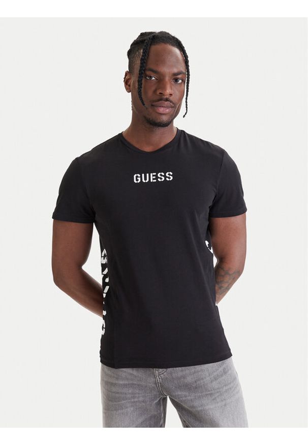 Guess T-Shirt U6GM00 K6YW1 Czarny Regular Fit. Kolor: czarny. Materiał: bawełna