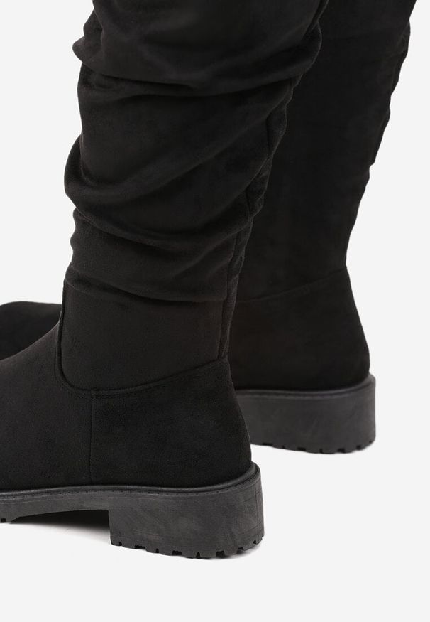 Renee - Czarne Kozaki Muszkieterki z Marszczoną Cholewką Onne. Okazja: na co dzień. Kolor: czarny. Materiał: jeans, skóra. Szerokość cholewki: normalna. Obcas: na obcasie. Styl: casual, elegancki. Wysokość obcasa: średni