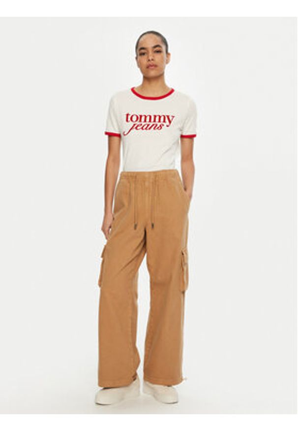 Tommy Jeans T-Shirt DW0DW19449 Biały Relaxed Fit. Kolor: biały. Materiał: bawełna
