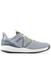 Buty New Balance MCH796J3 - szare. Kolor: szary. Materiał: guma, materiał. Szerokość cholewki: normalna. Sport: tenis, bieganie