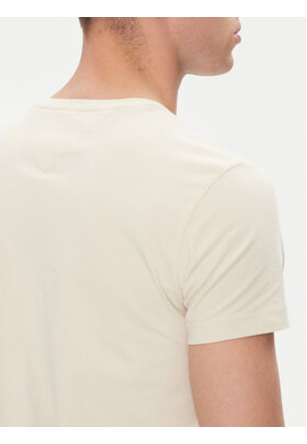 TOMMY HILFIGER - Tommy Hilfiger T-Shirt MW0MW10800 Beżowy Slim Fit. Kolor: beżowy. Materiał: bawełna