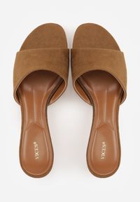 Born2be - Ciemnobeżowe Klapki VICES na Obcasie Kaczuszka ze Wstawką Imitującą Drewno Azada. Okazja: na co dzień, do pracy. Kolor: beżowy. Materiał: jeans, materiał. Obcas: na obcasie. Styl: casual. Wysokość obcasa: średni #2