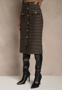 Renee - Czarno-Beżowa Tweedowa Spódnica Ołówkowa w Kratę z Guzikami Aretusa. Okazja: na spotkanie biznesowe. Stan: podwyższony. Kolor: czarny. Styl: biznesowy #2