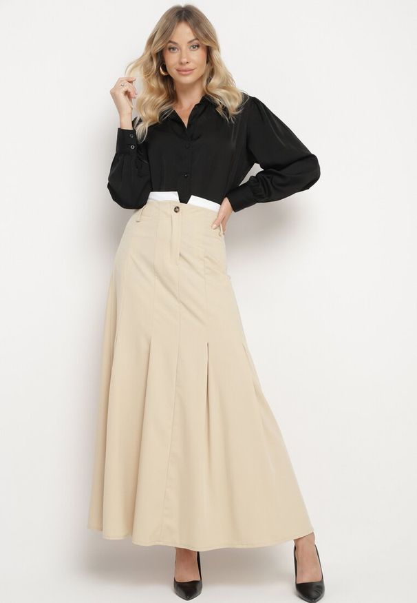 Born2be - Beżowa Spódnica Maxi Rozkloszowana w Garniturowym Stylu Araxna. Okazja: na co dzień. Kolor: beżowy. Styl: casual