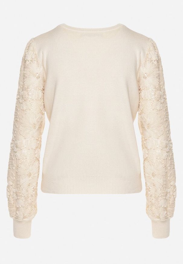 Born2be - Beżowy Sweter z Wiskozą z Ozdobnymi Koronkowymi Rękawami z Cekinami Tiliala. Okazja: na co dzień. Kolor: beżowy. Materiał: koronka, wiskoza. Wzór: koronka. Styl: elegancki, casual