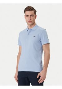 Lacoste Polo DH5522 Błękitny Regular Fit. Typ kołnierza: polo. Kolor: niebieski. Materiał: bawełna, syntetyk #1