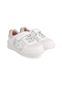Biomecanics buty dziecięce kolor biały. Nosek buta: okrągły. Zapięcie: rzepy. Kolor: biały